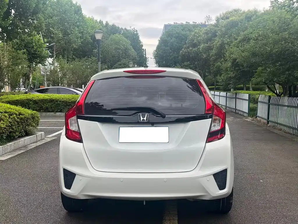 Honda Fit 2017 — фото 8
