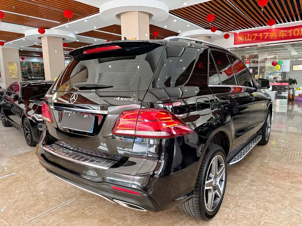 Mercedes-Benz GLE 2016 — фото 4