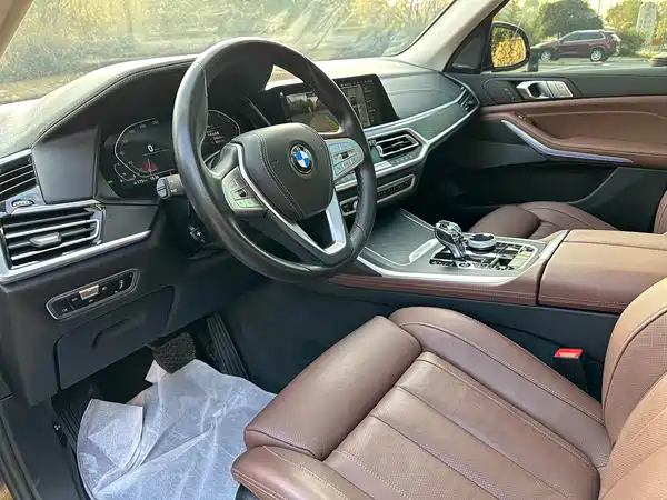 BMW X7 2022