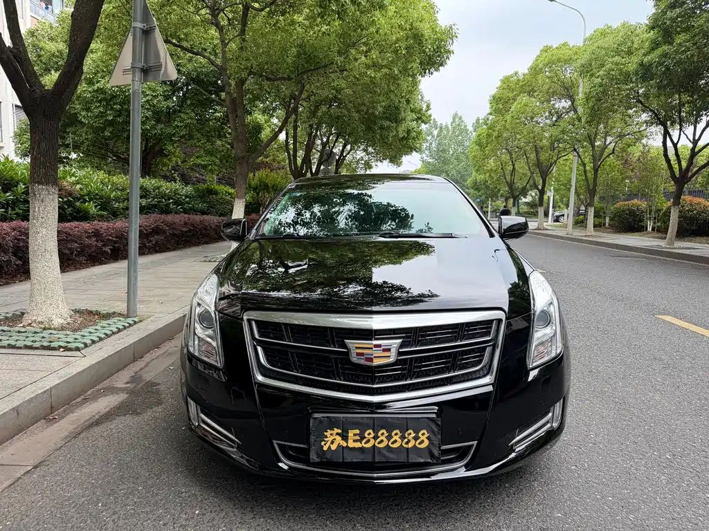 Cadillac XTS 2017 — фото 2