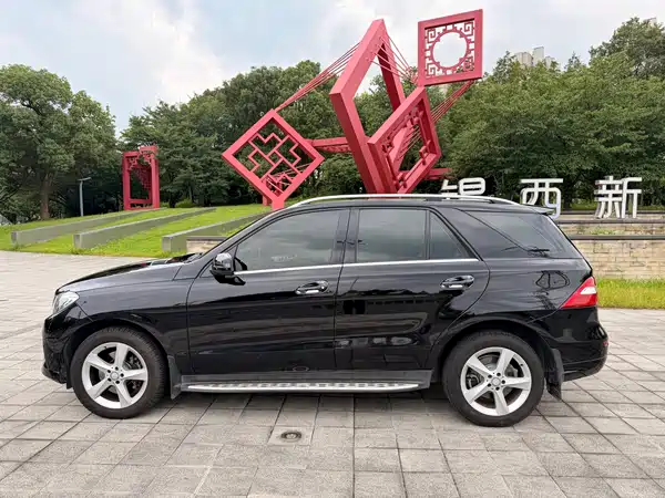Mercedes-Benz M-Class 2014