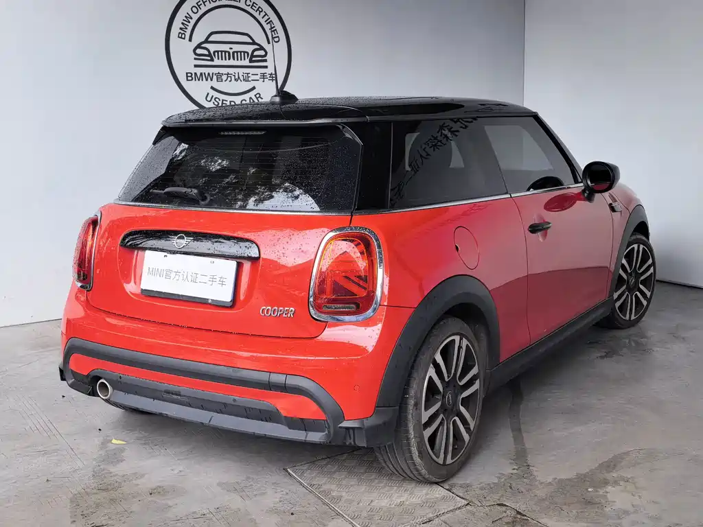 MINI MINI 2022