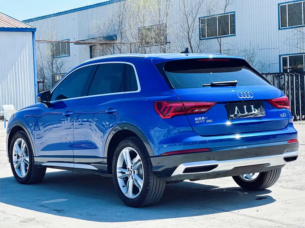 Audi Q3 2022 — фото 20