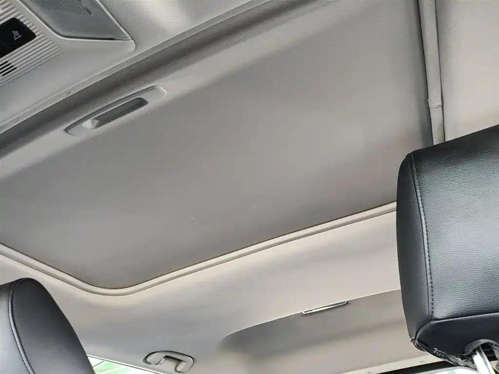Toyota RAV4 2021 — фото 18