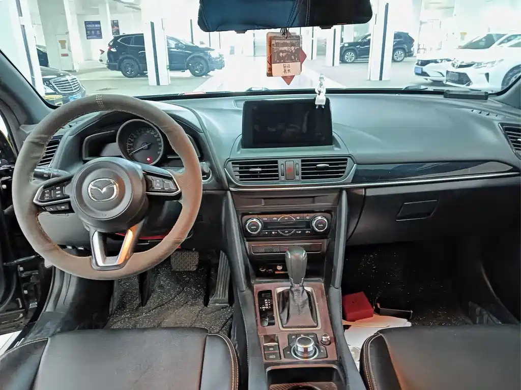 Mazda CX-4 2023