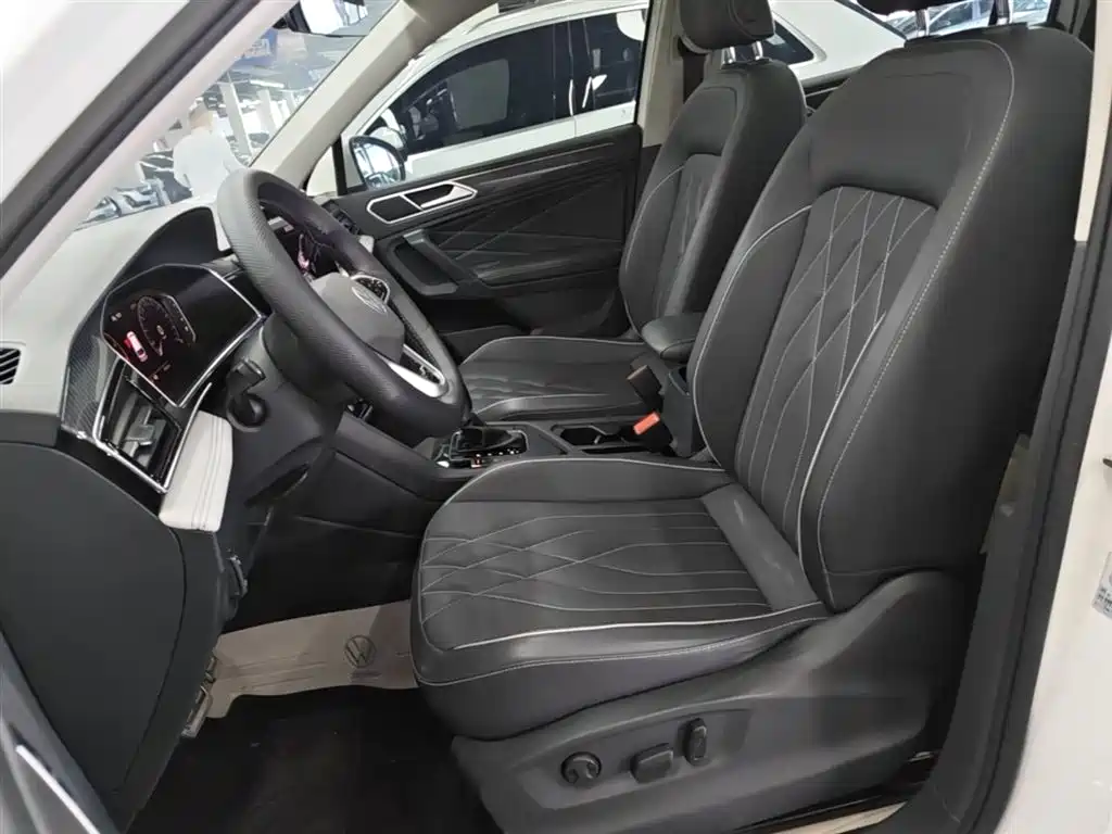 Volkswagen Tiguan L 2021 — фото 15