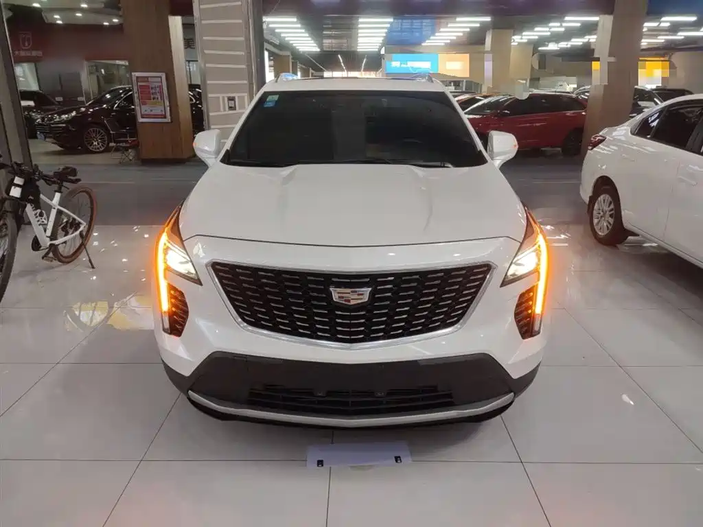 Cadillac XT4 2022 — фото 3
