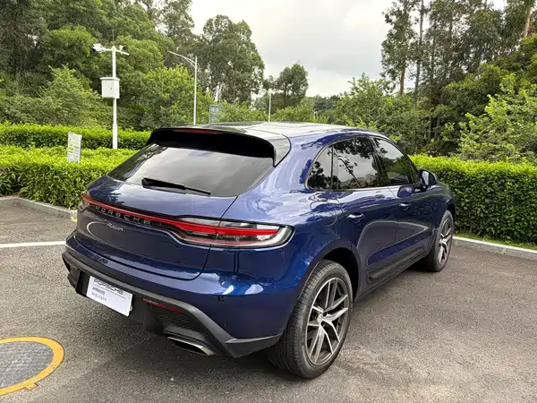 Porsche Macan 2024