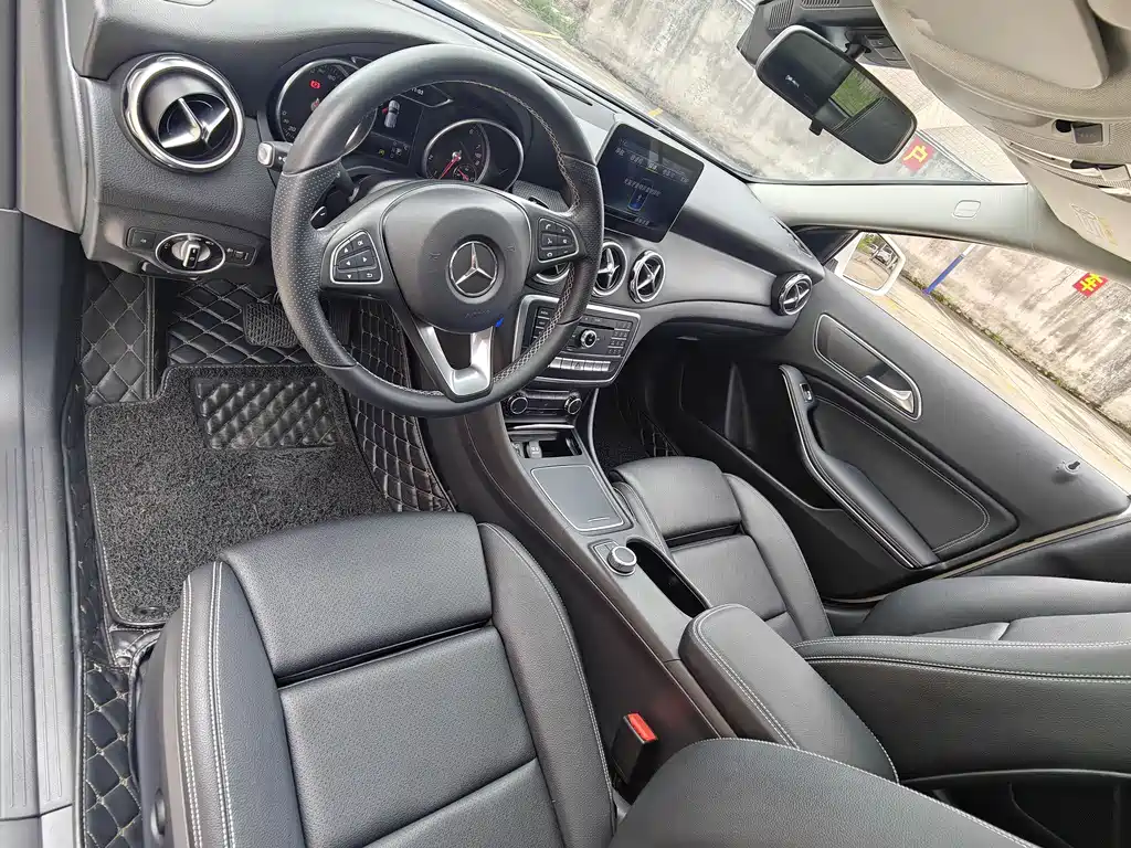 Mercedes-Benz GLA 2017 — фото 6