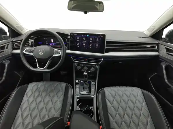 Volkswagen Sagitar 2023