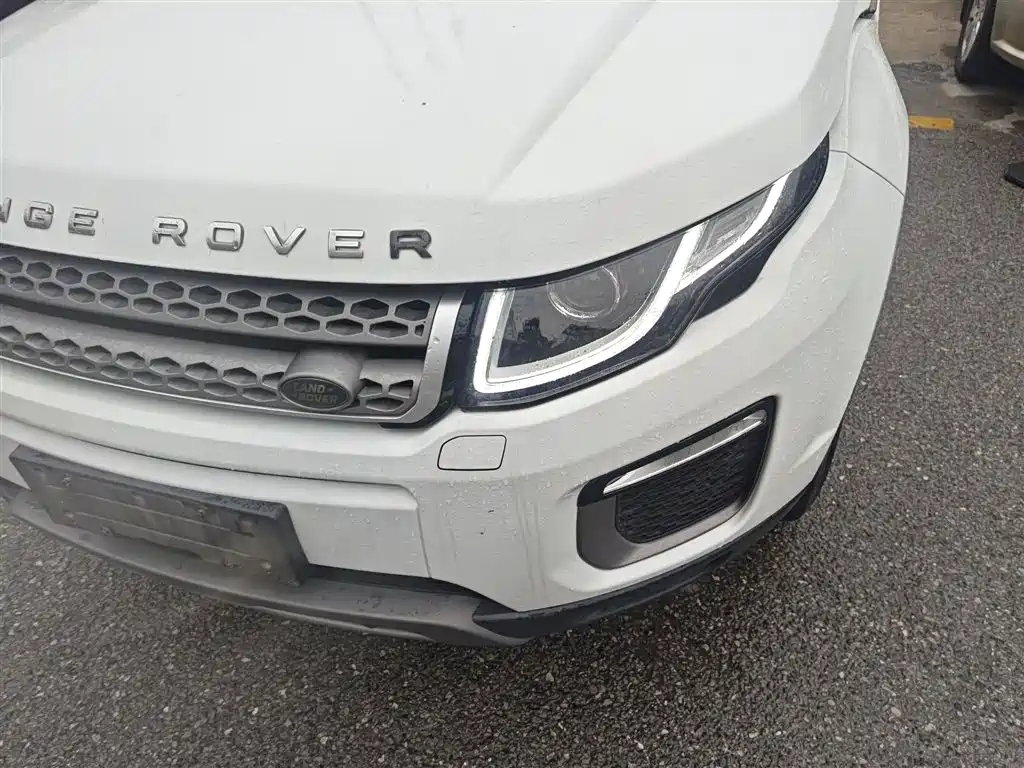 Land Rover Evoque 2017 — фото 18