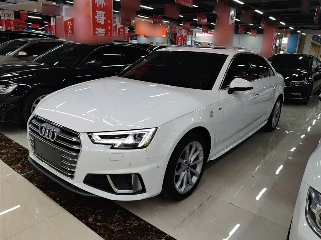 Audi A4L 2019 — фото 2