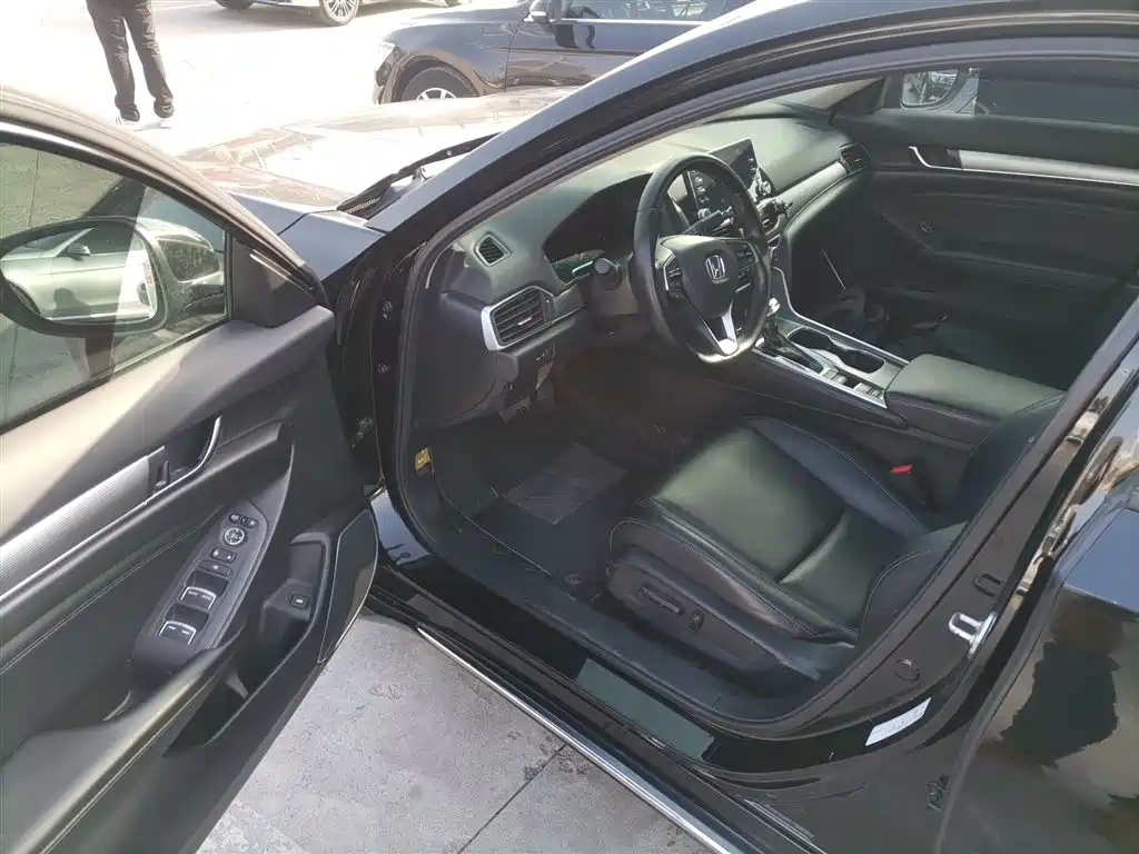 Honda Accord 2021 — фото 16