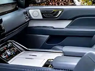 Lincoln Navigator 2020 — фото 11