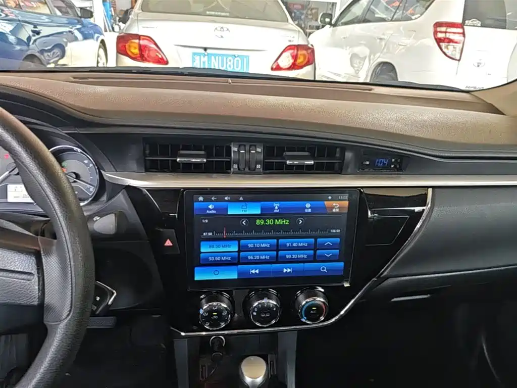 Toyota Corolla 2018 — фото 13