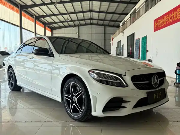 Mercedes-Benz C-Class 2021