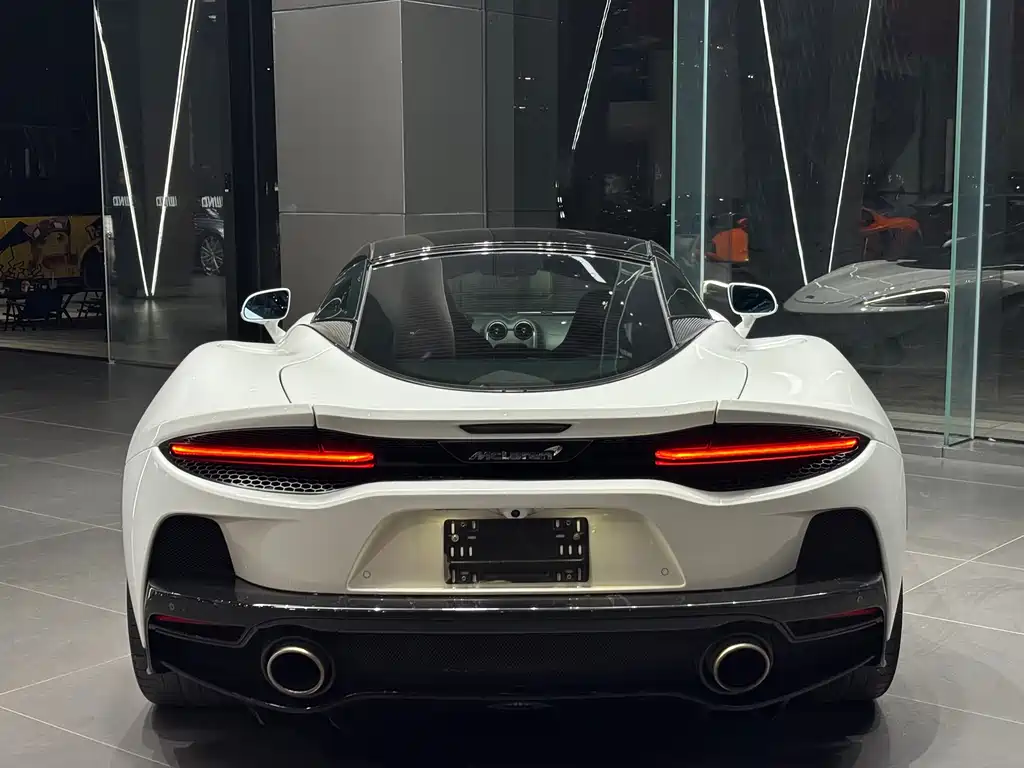 McLaren GT 2021 — фото 13