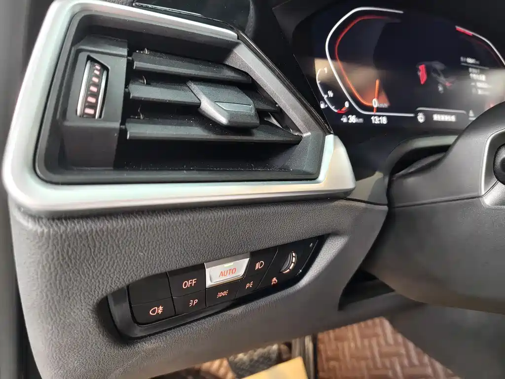 BMW 3 Series 2021 — фото 13