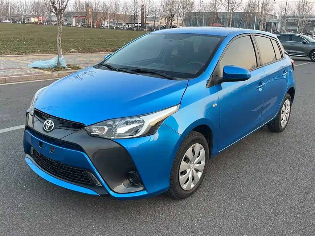 Toyota Yaris L 2018 — фото 1