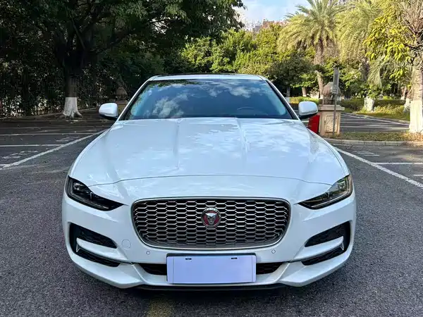 Jaguar XEL 2020