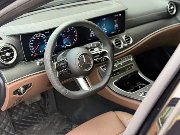 Mercedes-Benz E-Class 2024