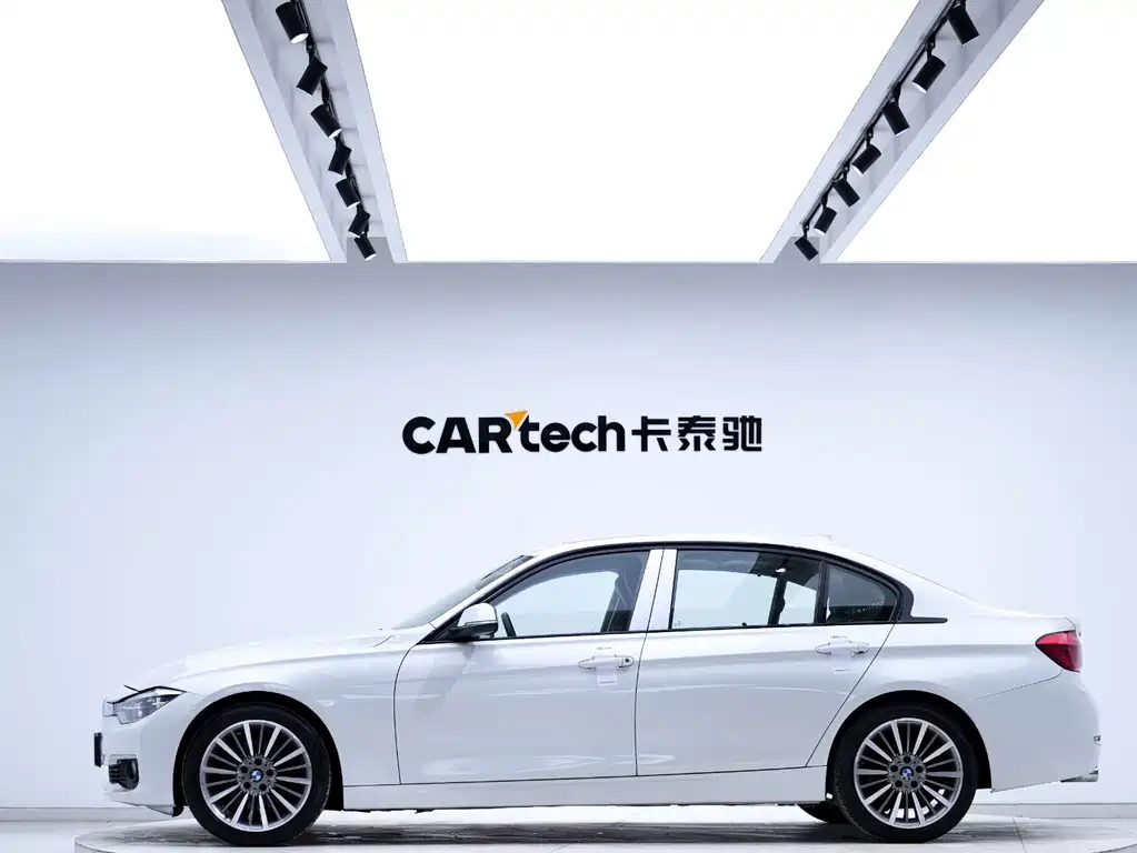 BMW 3 Series 2019 — фото 2