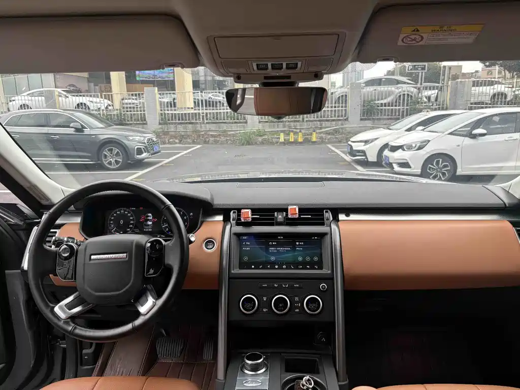 Land Rover Discovery 2021 — фото 11