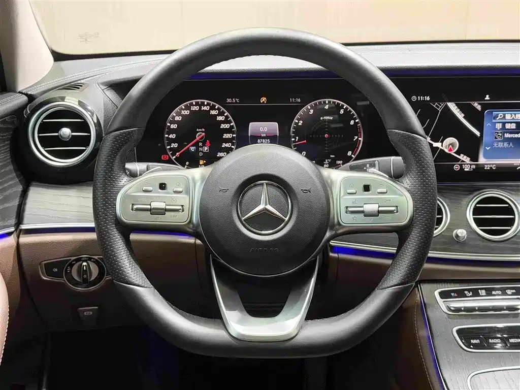 Mercedes-Benz E-Class 2020 — фото 18