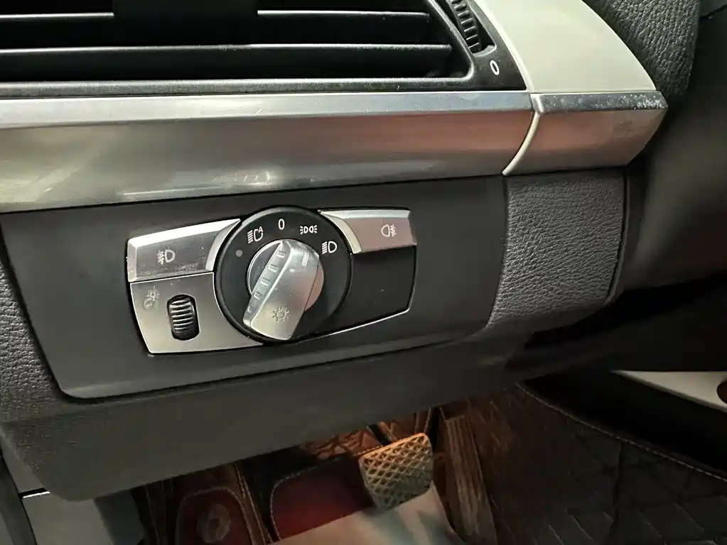 BMW X6 2015 — фото 15