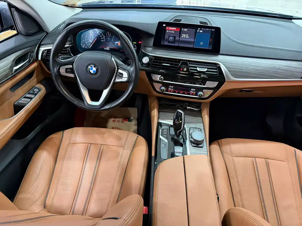 BMW 6 Series GT 2019 — фото 9