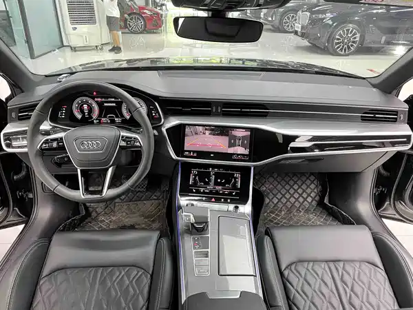 Audi A6L 2025