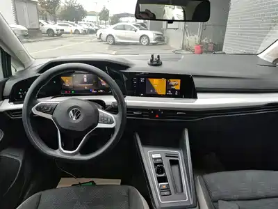 Volkswagen Golf 2023