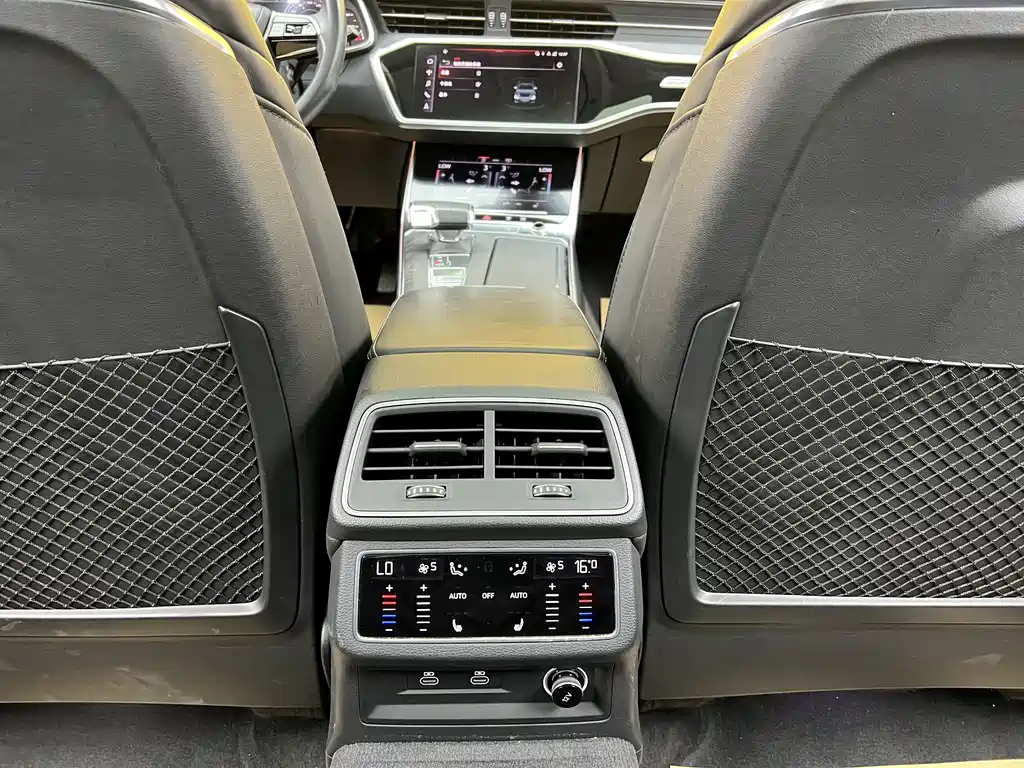 Audi A6L 2023 — фото 25