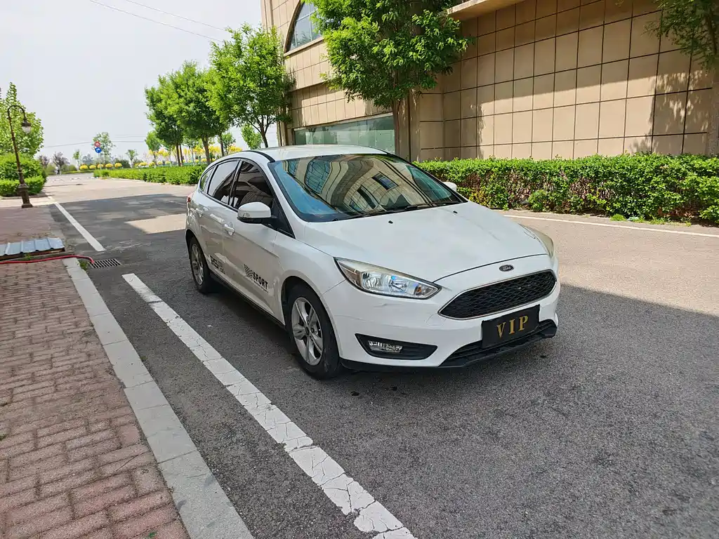 Ford Focus 2017 — фото 3