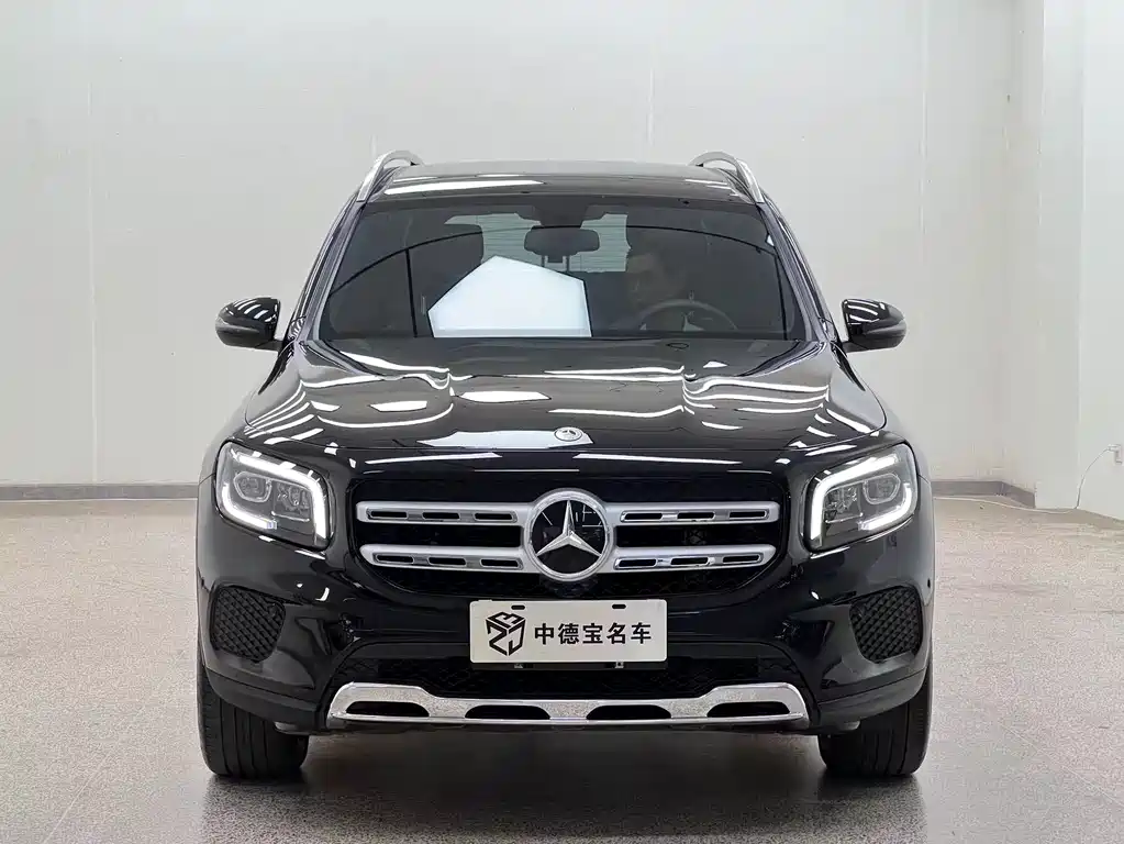 Mercedes-Benz GLB 2023