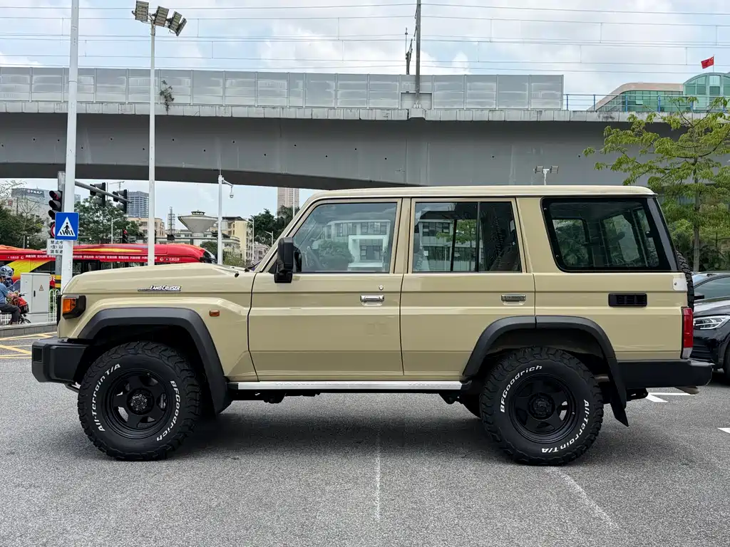 Toyota Land Cruiser 2025 — фото 3