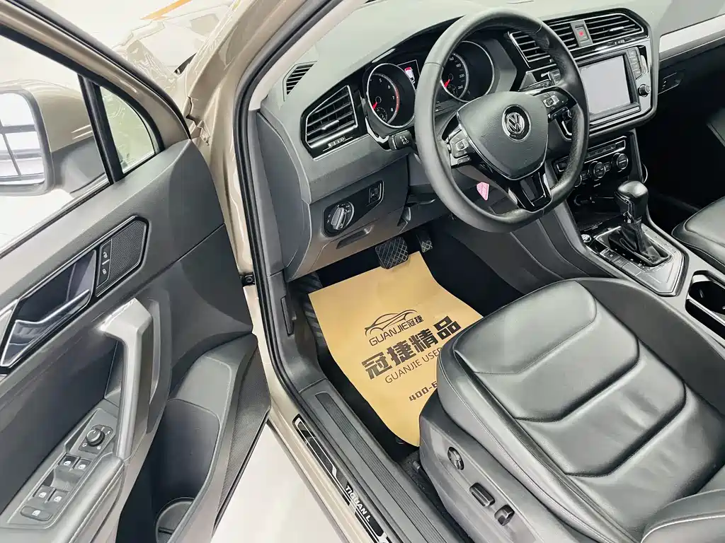 Volkswagen Tiguan L 2018 — фото 6