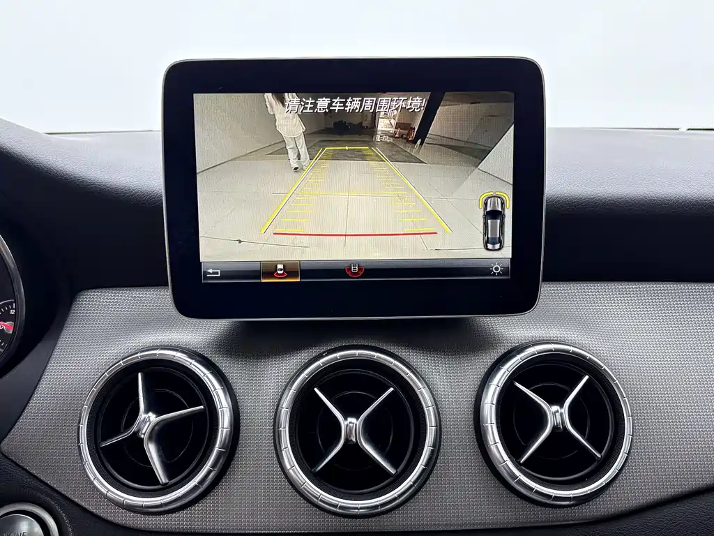 Mercedes-Benz CLA 2018 — фото 11