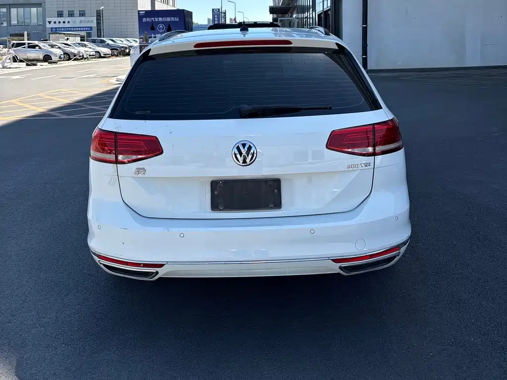 Volkswagen Viloran 2017 — фото 4