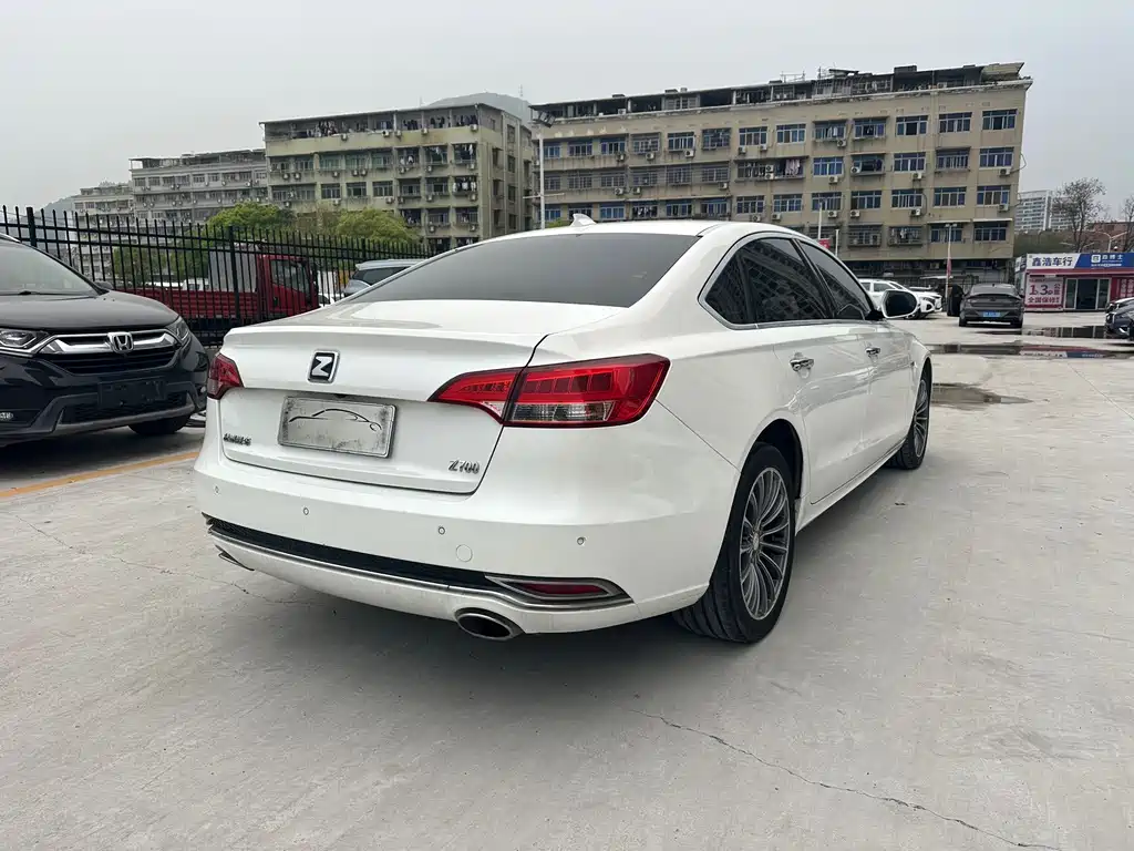 Zotye Z700 2018 — фото 21