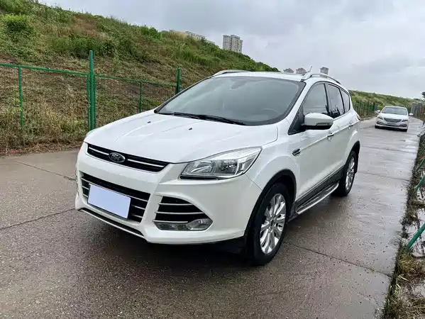 Ford Kuga 2015