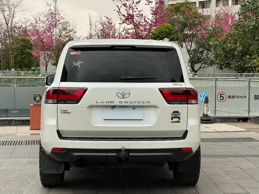 Toyota Land Cruiser 2024 — фото 23