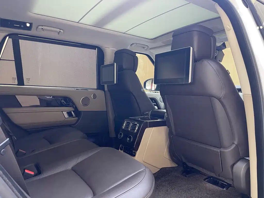 Land Rover Range Rover 2022 — фото 15