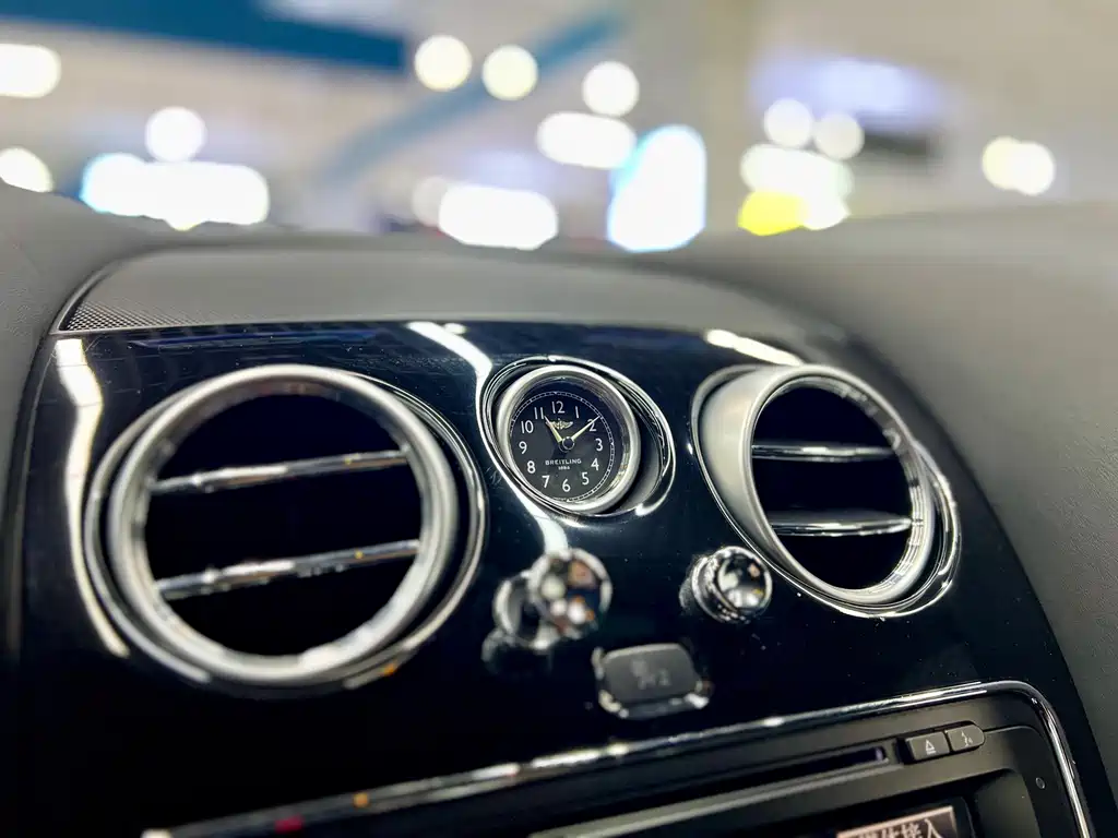 Bentley Flying Spur 2014 — фото 25