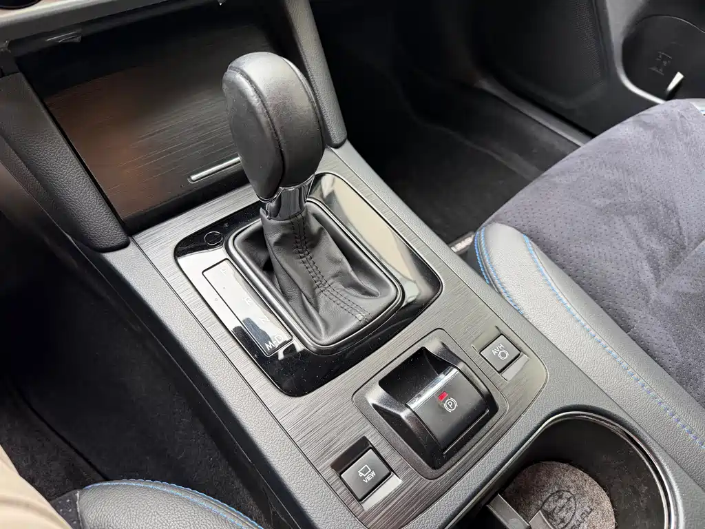 Subaru Legacy 2022 — фото 15