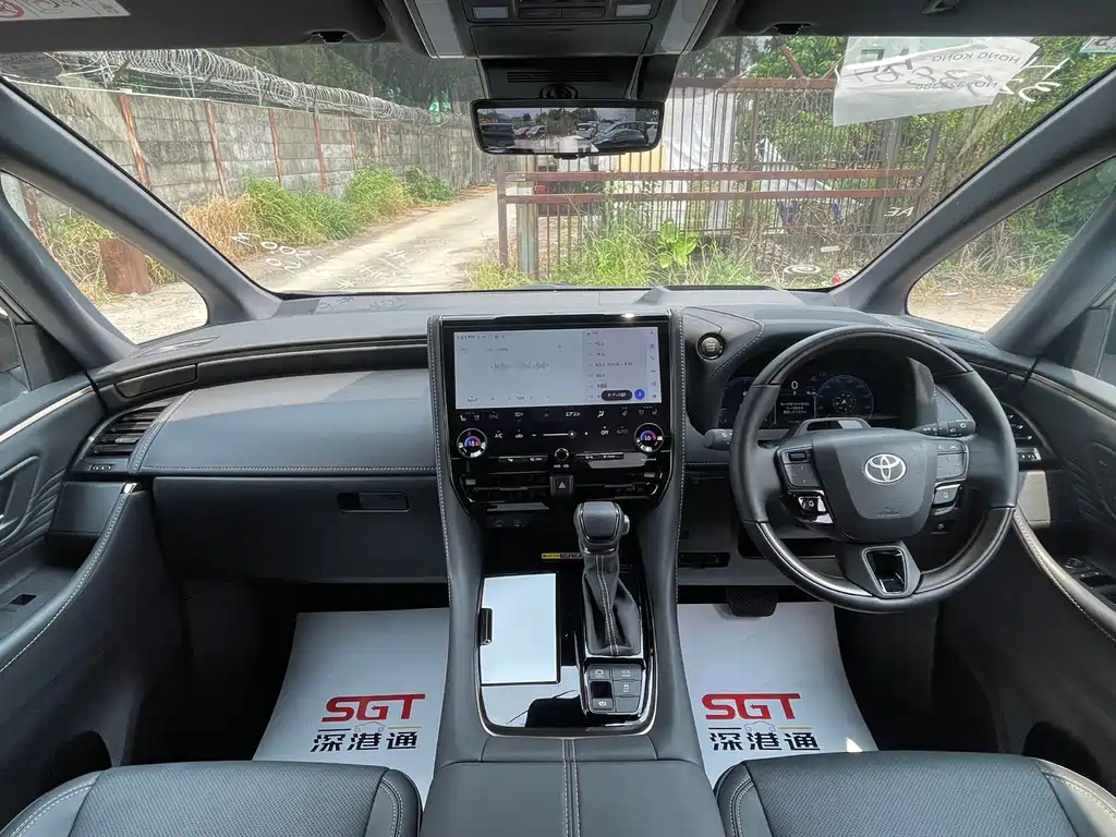 Toyota Alphard 2025 — фото 7
