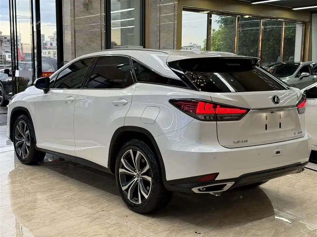 Lexus RX 2022 — фото 4