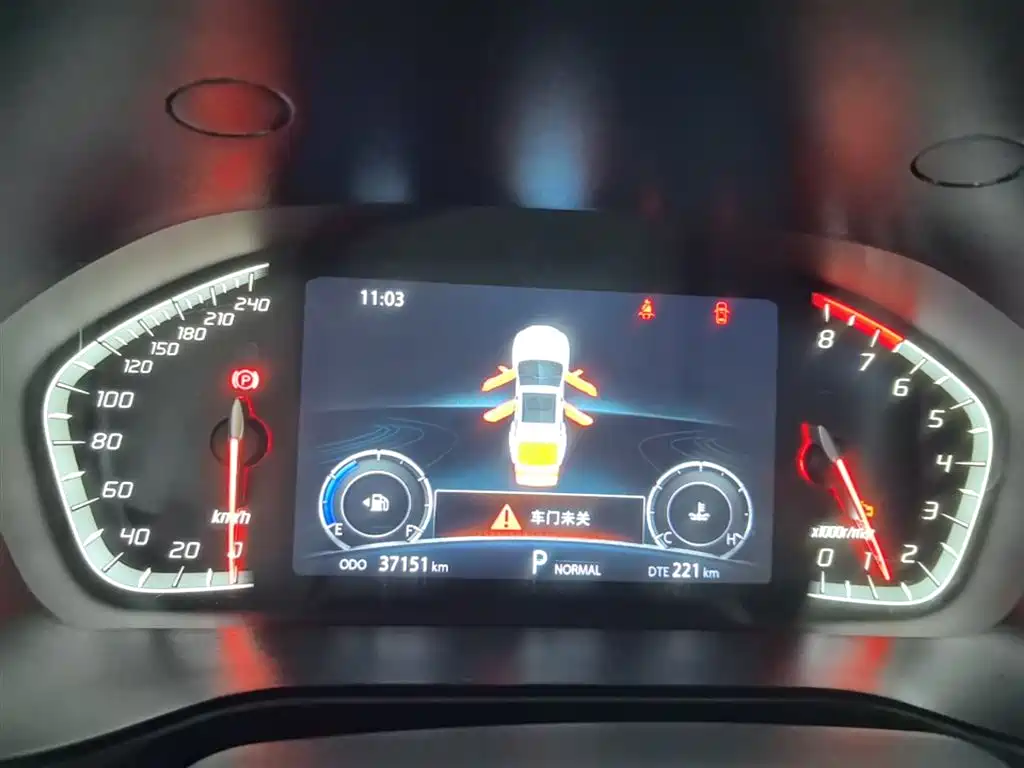 Changan CS85 COUPE 2020 — фото 12