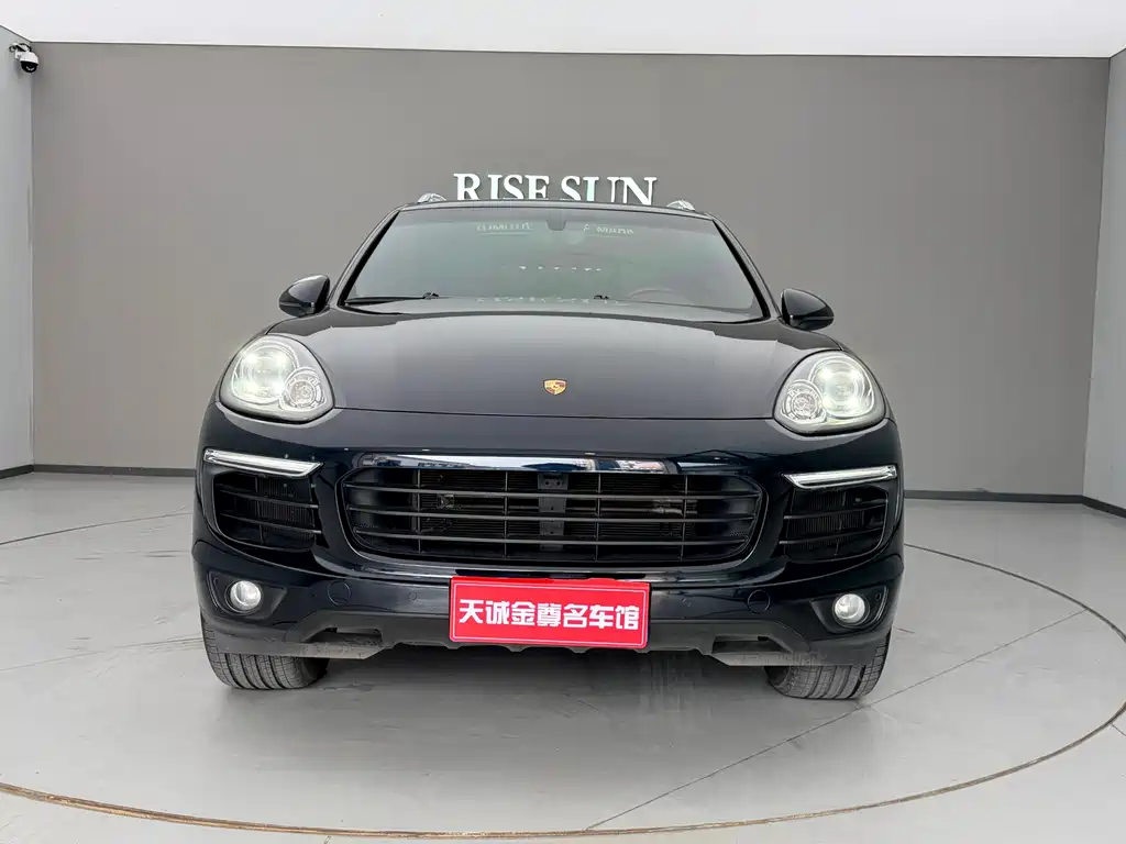 Porsche Cayenne 2018 — фото 2