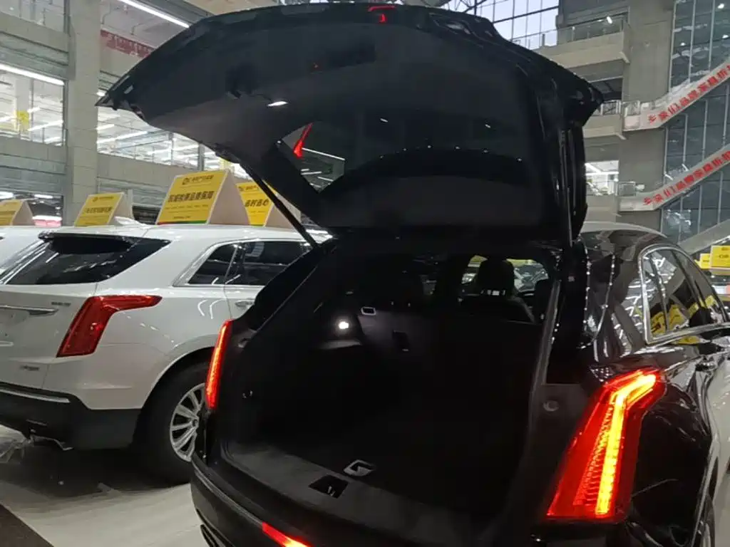 Cadillac XT5 2019 — фото 19